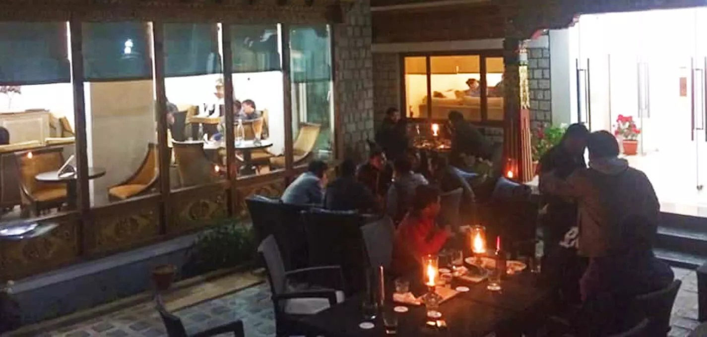 Hotel Sera Courtyard